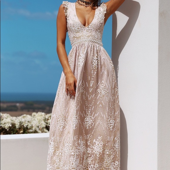 Hello Molly Dresses & Skirts - Beautiful champagne beige dress Formal/ evening